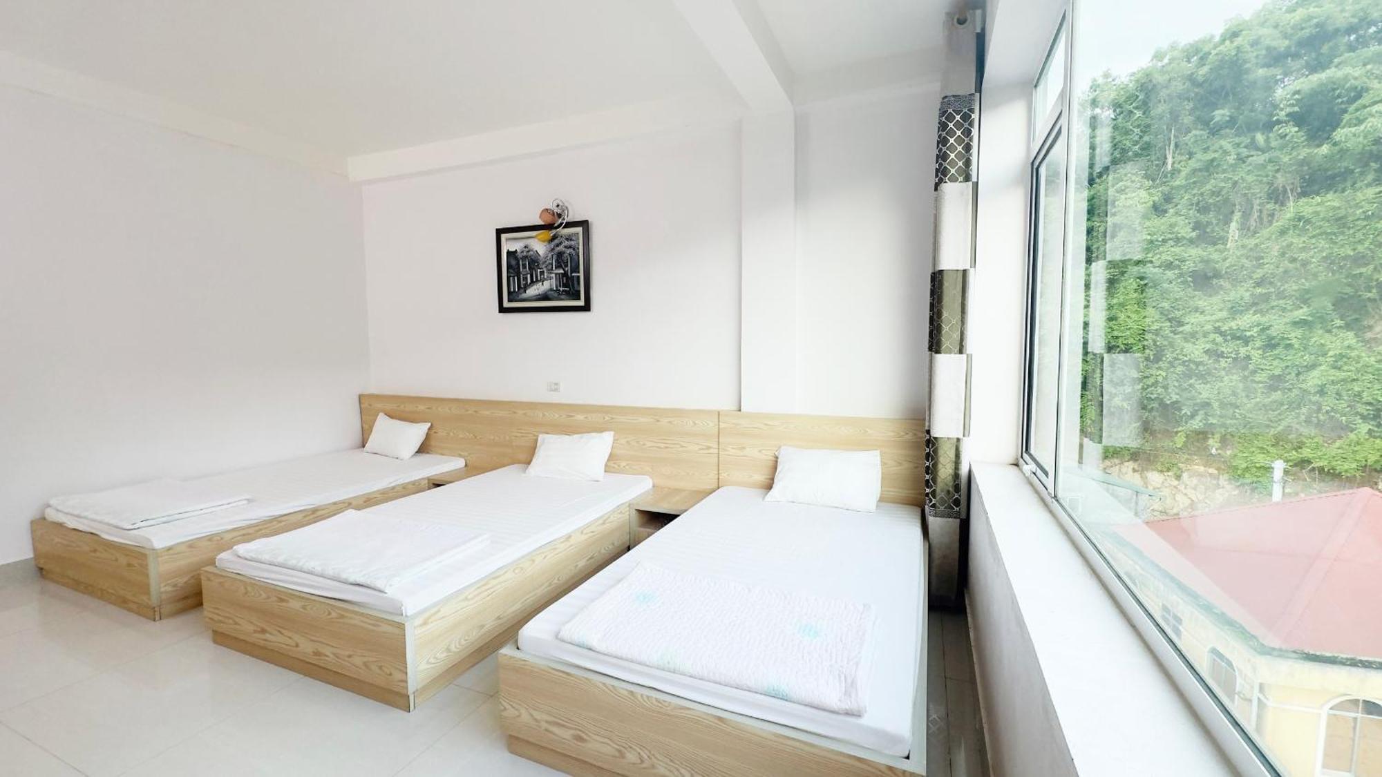 Quy Anh Hotel Bao Lac Town Екстериор снимка