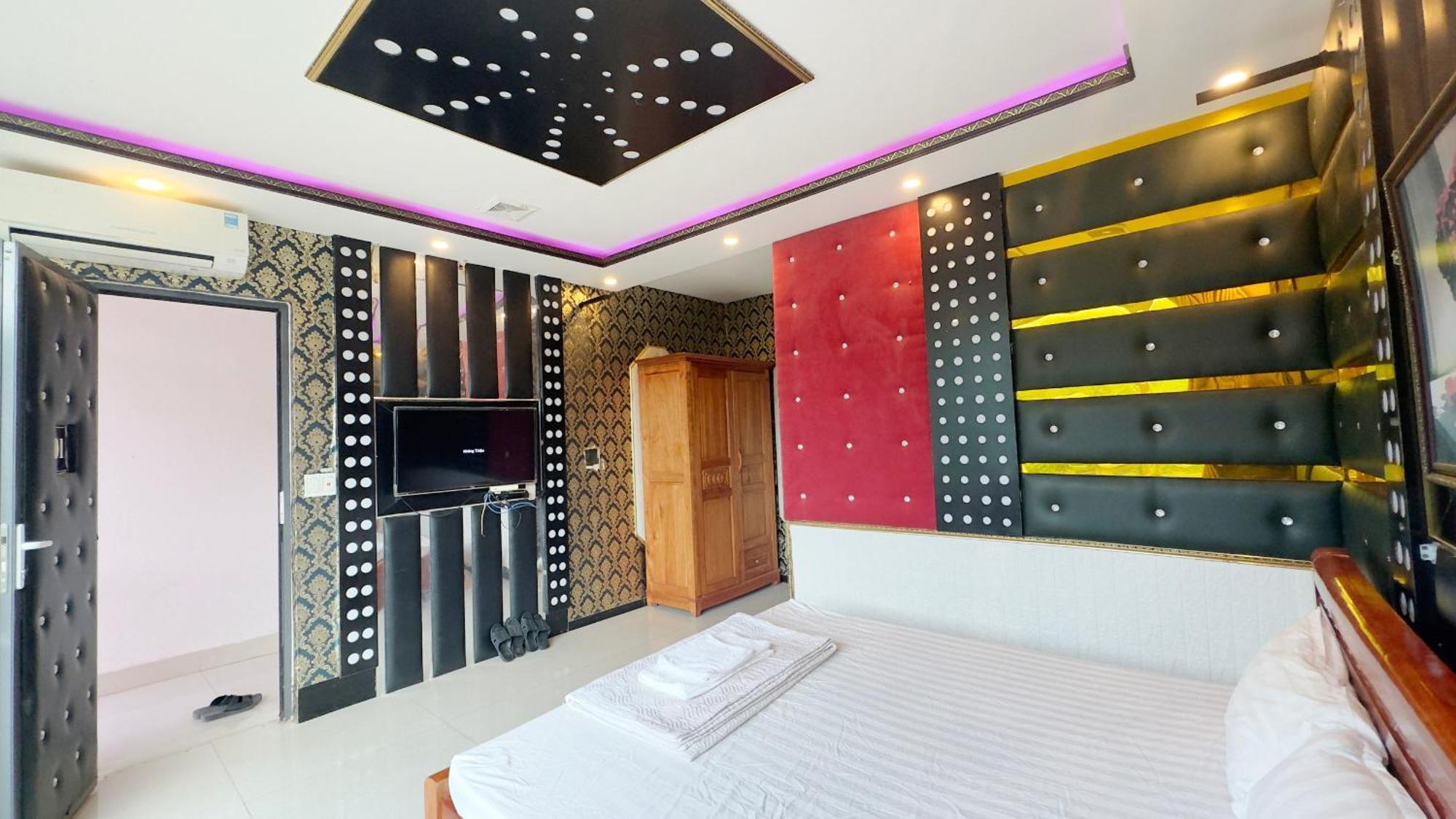 Quy Anh Hotel Bao Lac Town Екстериор снимка