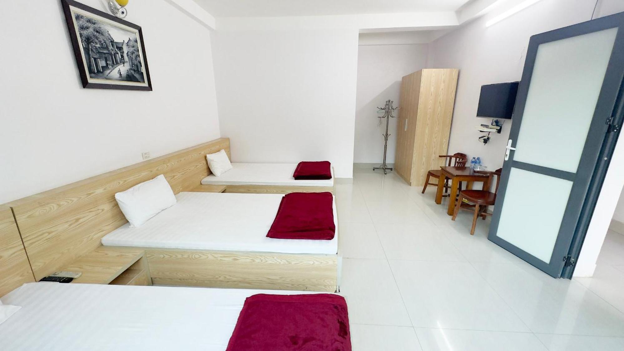 Quy Anh Hotel Bao Lac Town Екстериор снимка