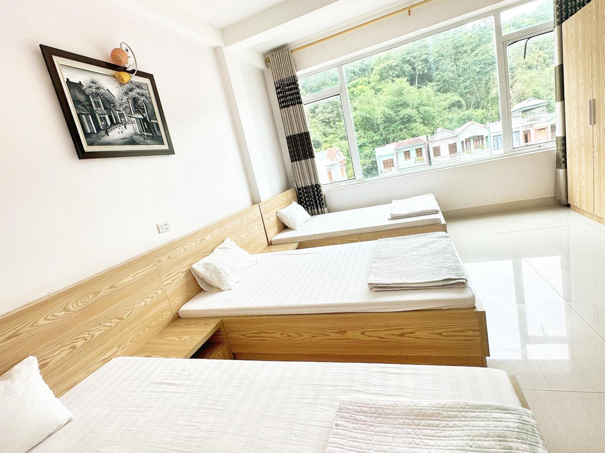 Quy Anh Hotel Bao Lac Town Екстериор снимка